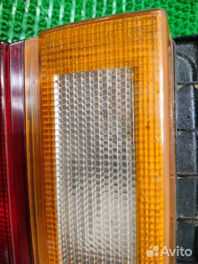 Фонарь (внутренний) задний левый Audi 100 C3 1990