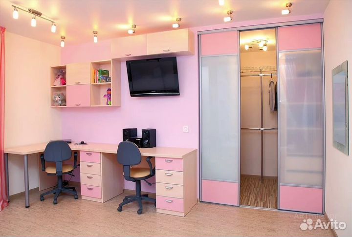 Шкаф на заказ в детскую комнату