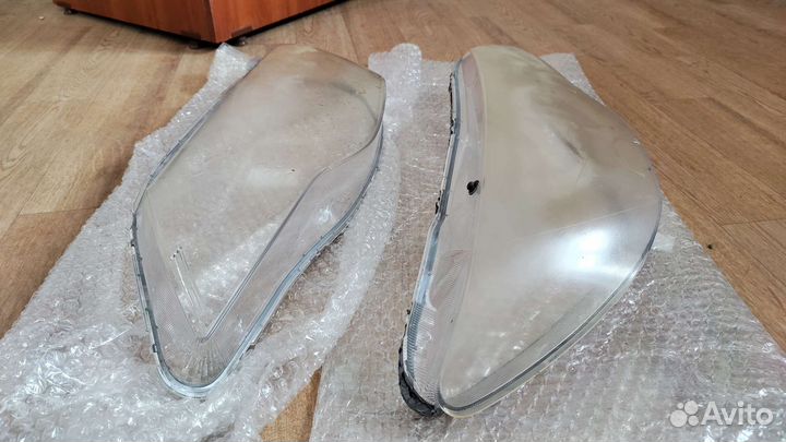 Стекла передних фар