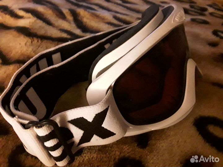 Горнолыжные очки