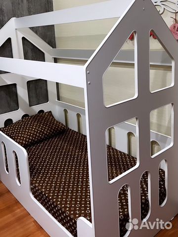 Детская кровать домик с матрасом