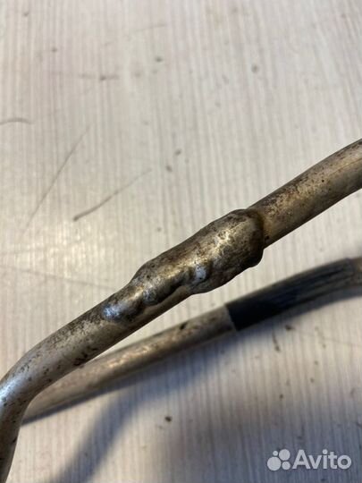 Трубка гура Mitsubishi Outlander CU 4G69