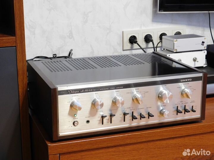 Onkyo integra A-755 NII/100