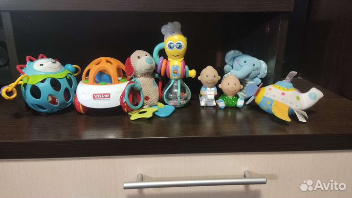 Набор игрушек для малышей