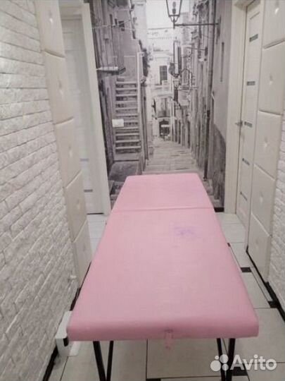 Массажная кушетка