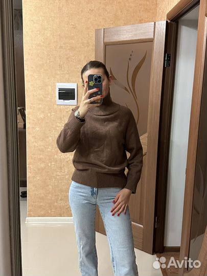 Свитер женский