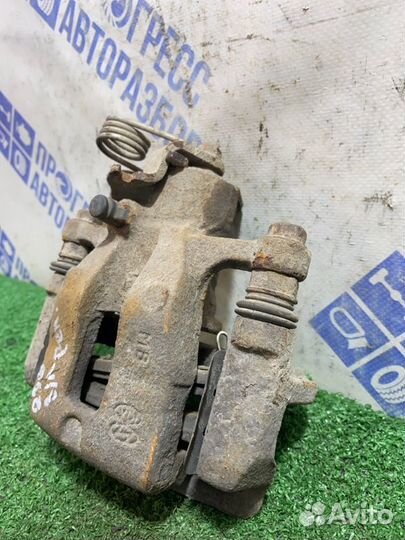 Суппорт задний левый Kia Rio 3 седан 1.6 G4FC 2011