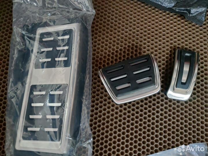 Металлические накладки на педали VAG