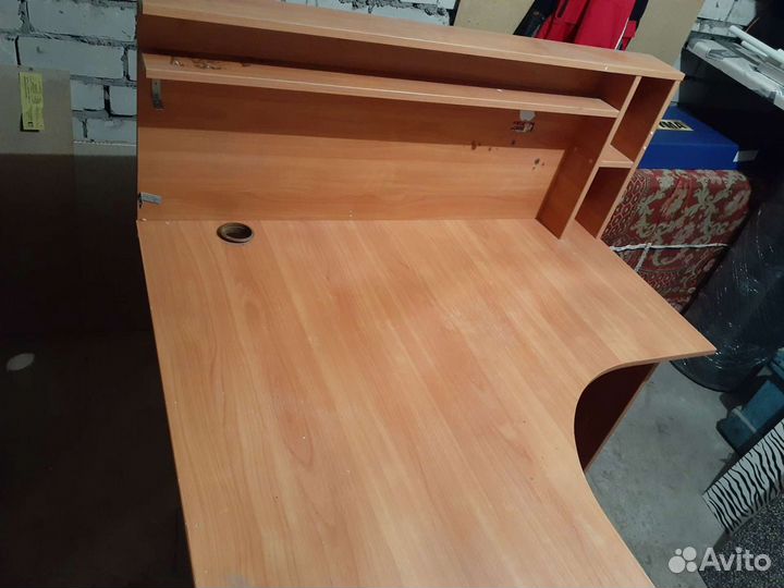 Компьютерный стол офисный для дома, офиса, дачи