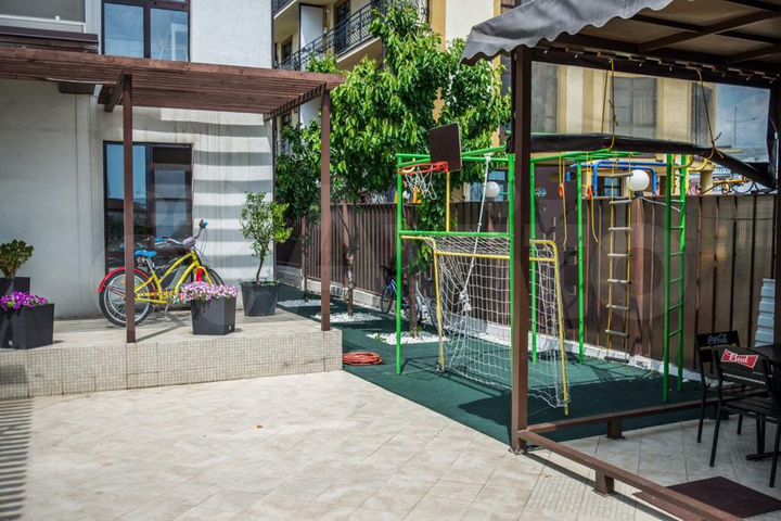 2-к. квартира, 60 м², 3/3 эт.