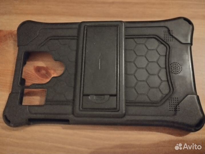 Чехол на планшет 7 дюймов резиновый