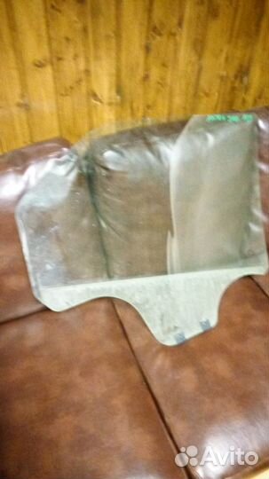 Заднее левое опускное стекло на Рено логан