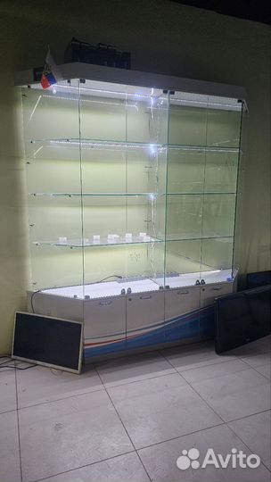 Витрина для телефонов