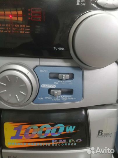 Музыкальный центр