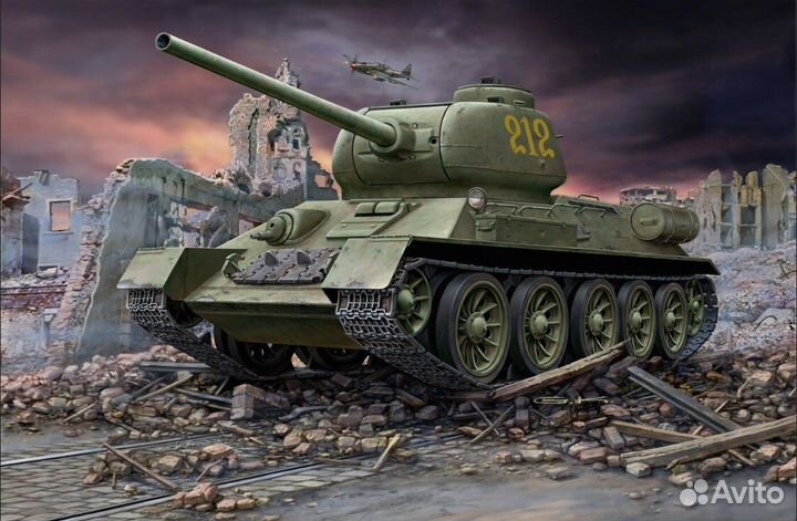 Модель для сборки Revell Советский танк T-34/85