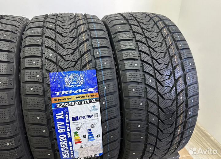 Tri Ace Snow White II 255/35 R20 35J