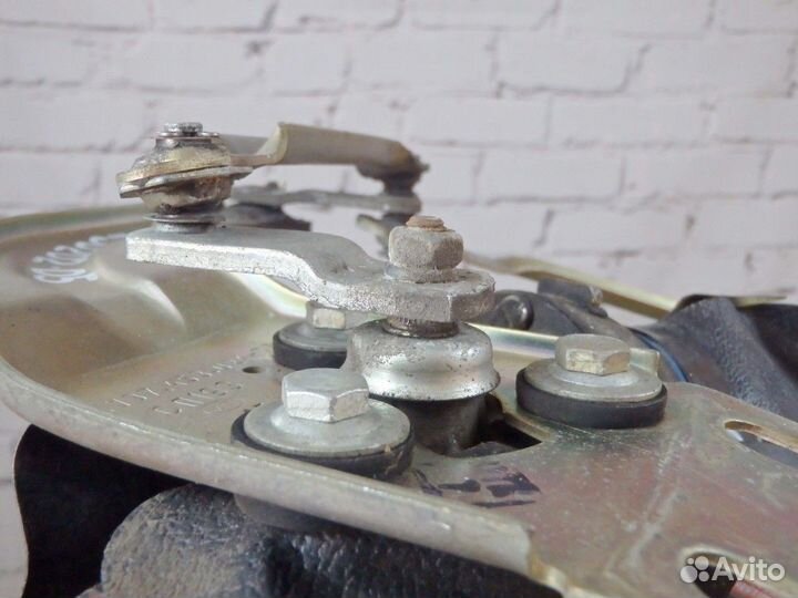 Трапеция стеклоочистителей ваз 2105