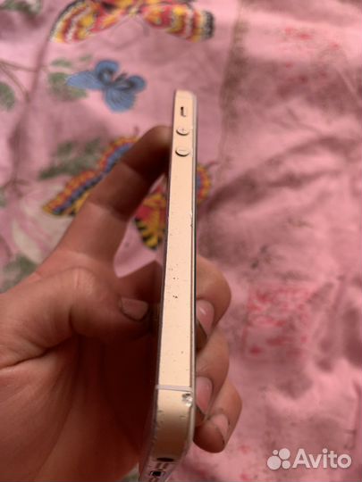 Телефон iPhone se 2016 32GB