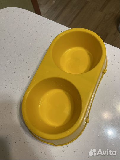 Миска двойная для кошек и собак