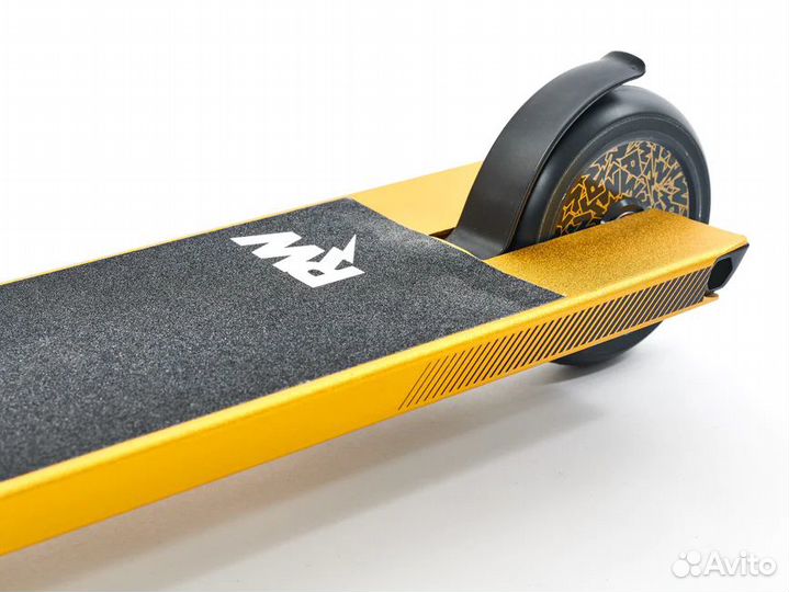 Трюковой самокат Nitro Circus RW Signature 560