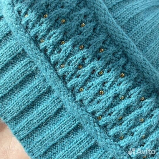 Шапка красивая тёплая