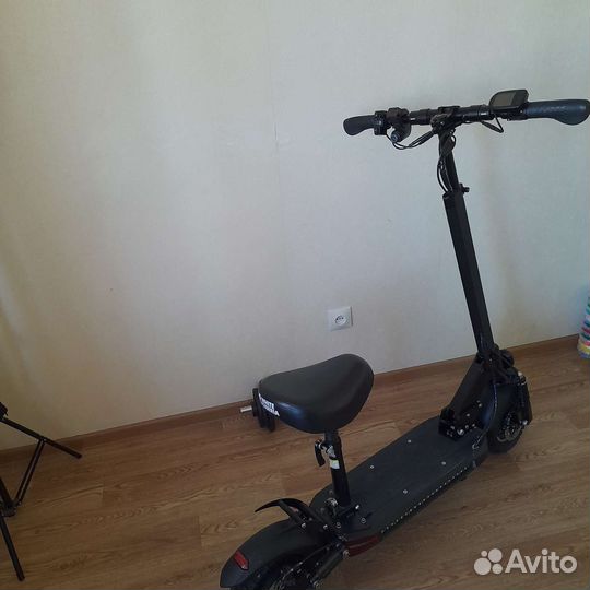 Самокат взрослый электрический