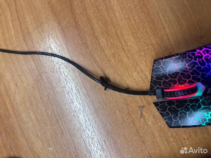 Клавиатура, мышь, наушники, коврик