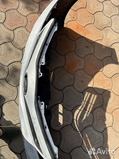 Передний бампер toyota vitz NSP130 дорест
