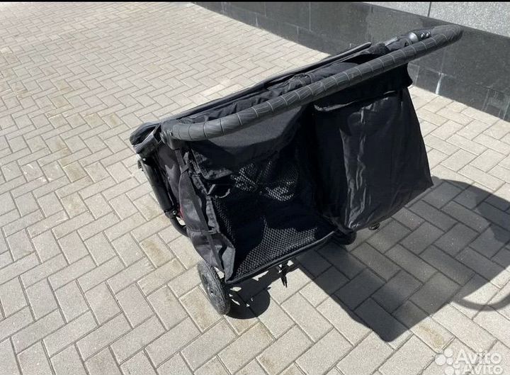Коляска для двойни