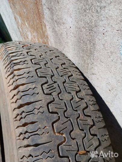 Автомобильные шины бу185/82 15с