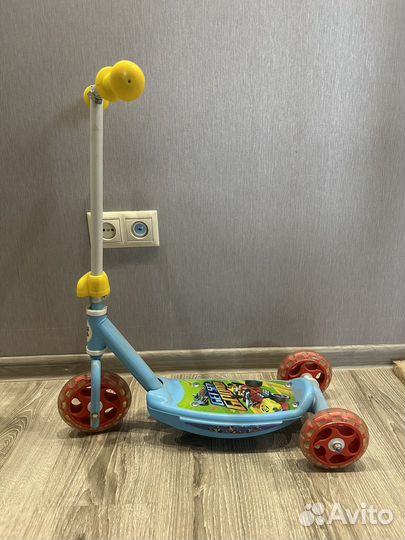 Самокат детский трехколесный