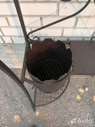 Мангальная зона мангал с крышей