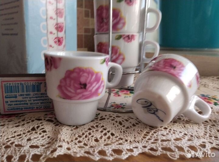 Набор кружек на подставке. Фарфор VaBene