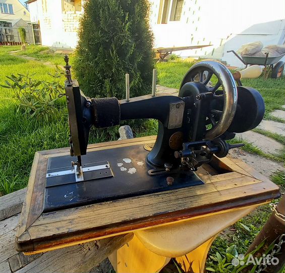 Швейная машинка