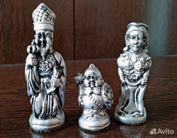 Фигурки шахматные ручной работы