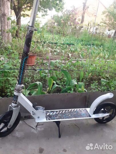 Прадаю детский самокат