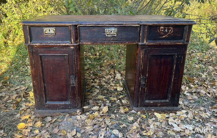 Стол письменный старинный