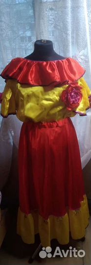 Цыганский костюм для ведущий