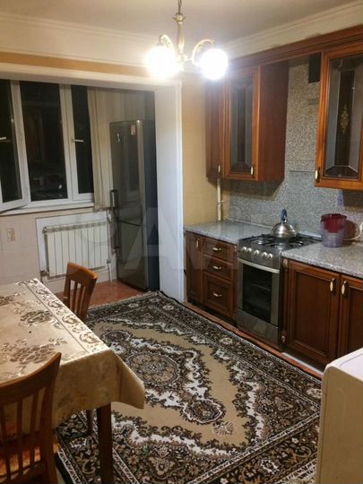 2-к. квартира, 56 м², 2/10 эт.