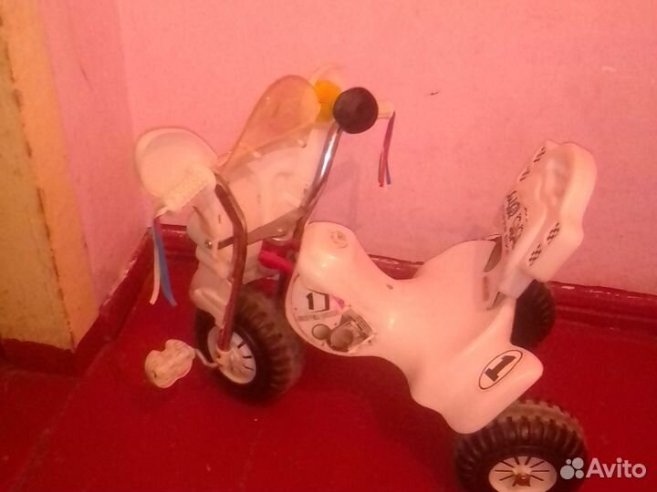 Детский трехколесный велосипед