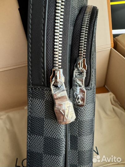 Louis Vuitton Avenue Sling Bag