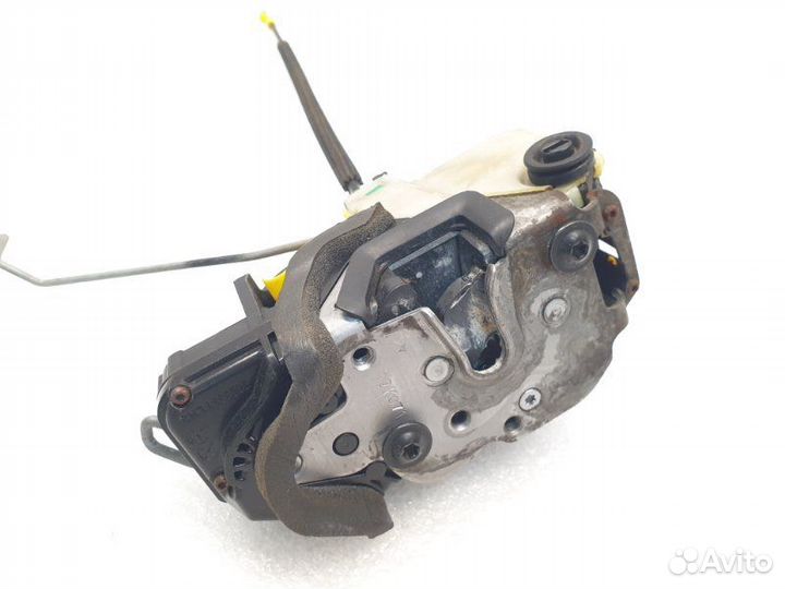 Замок двери задний левый Chevrolet Cruze 2013