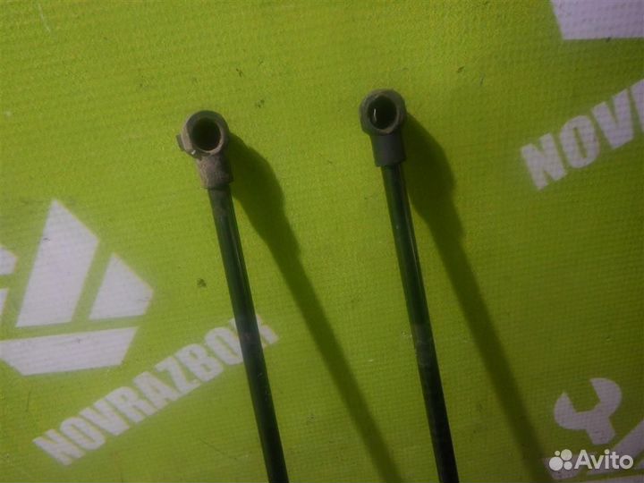 Амортизатор крышки багажника Фольксваген Гольф 4