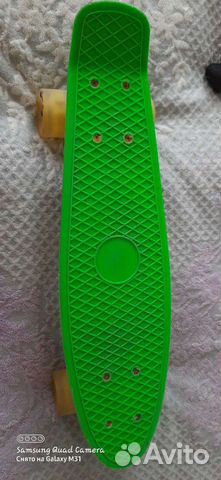 Скейтборд детский, колеса светятся при движении