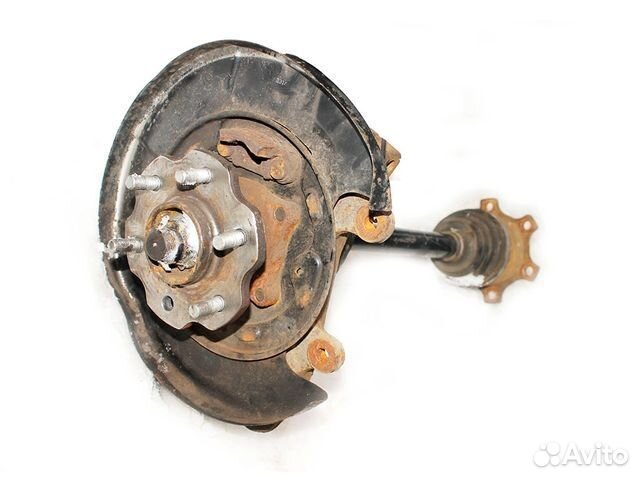 Кулак задний правый Nissan Pathfinder