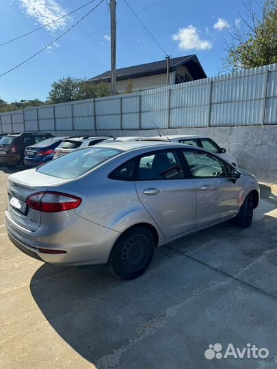 Форд Фиеста 1,6 в аренду