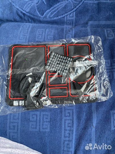 Коврик в машину для телефона