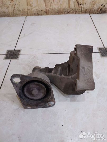 Кронштейн кпп левый fiat Albea