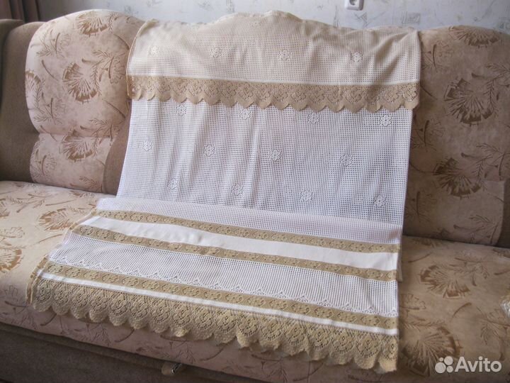 Кухонные шторы и карниз