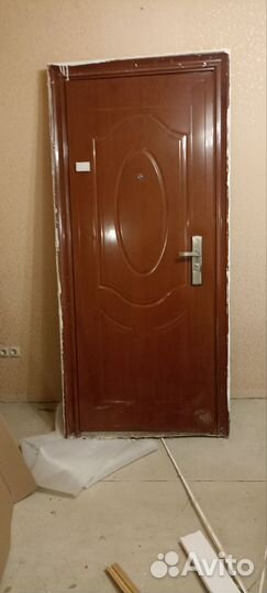 Дверь входная металлическая